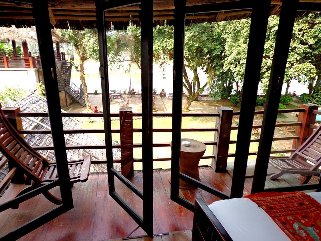 Готель Ban Sabai Riverside Bungalow Ванг-В'єнг Екстер'єр фото
